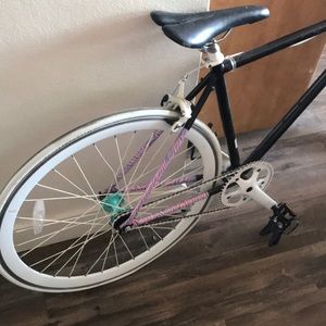 black and white fixie